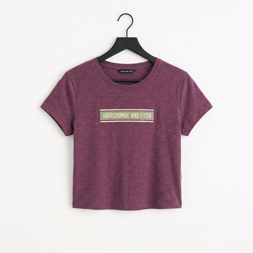Abercrombie & Fitch Women's Plum Crop T-Shirt